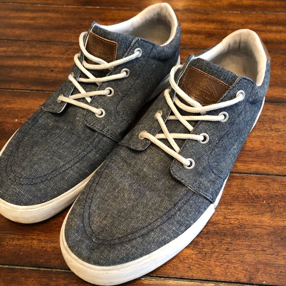St. John’s Bay shoes - Picture 1 of 6